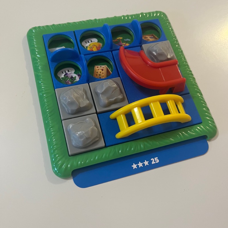 Logikspiel: "Friends: Versteckspiel" von ThinkFun im Review von ThinkFun ©https://dadslife.at