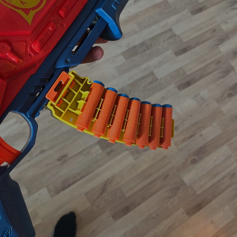 Blaster: "Loadout Shadowspeed Recon" von Nerf im Review von Nerf ©https://dadslife.at