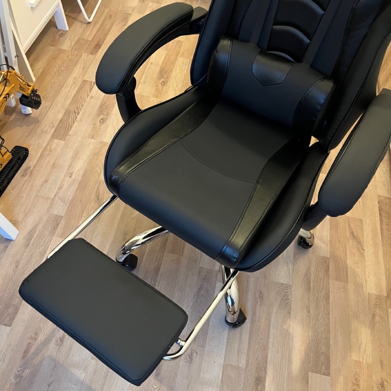 Gaming-Stuhl von Yaheetech ©https://dadslife.at