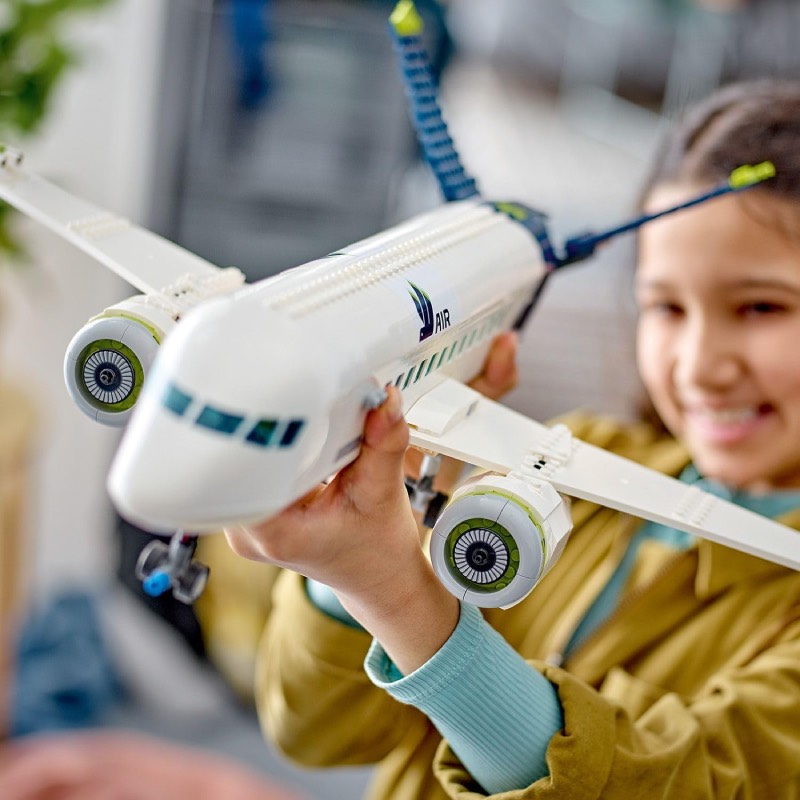 Bau- und Spielset: "LEGO City Passagierflugzeug (60367)" von LEGO im Review von LEGO