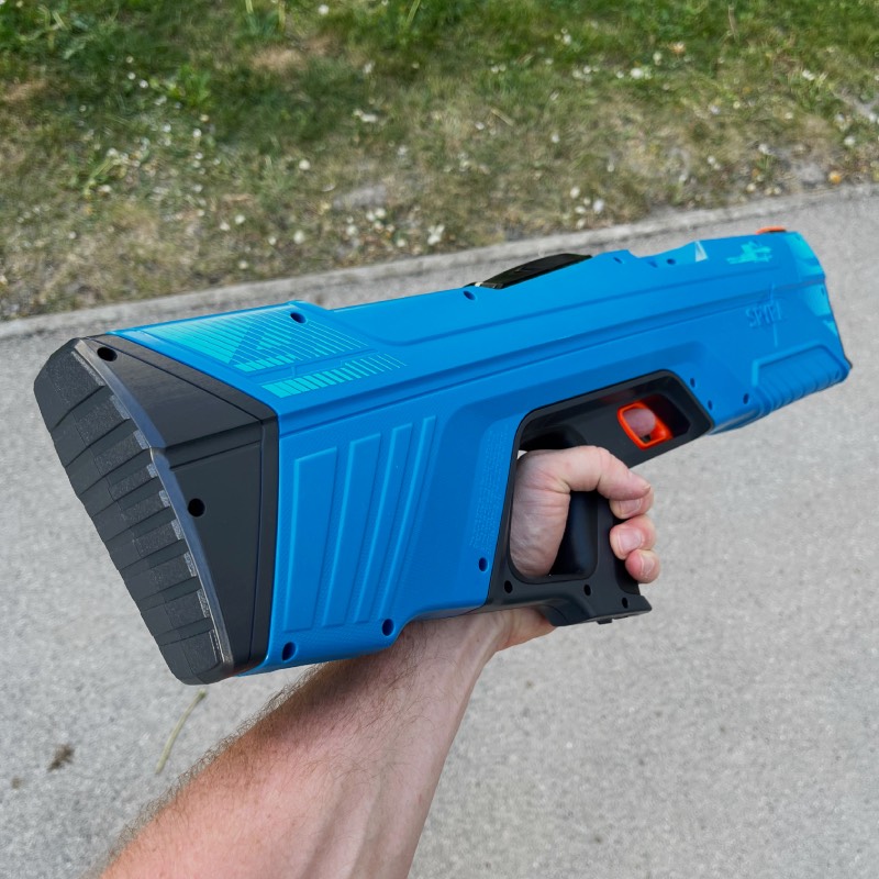 Elektrische Wasserpistole: "SpyraFour" von Spyra im Review von Spyra ©https://dadslife.at