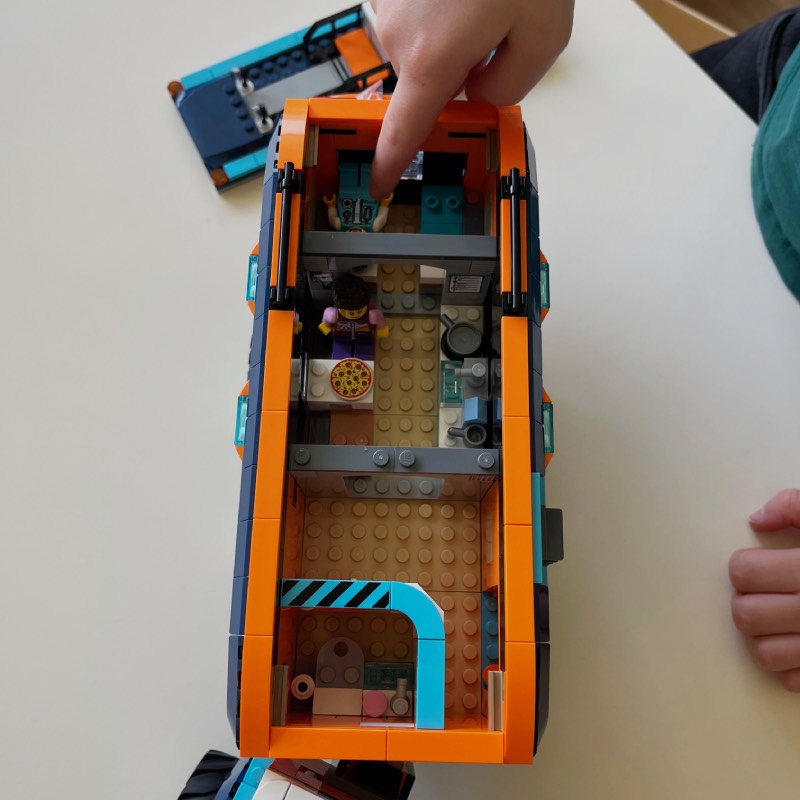 Bau- und Spielset: "Arktis-Truck mit Labor (60471)" von LEGO im Review von LEGO ©https://dadslife.at