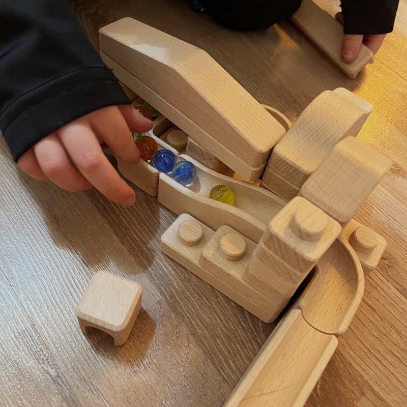 Holz-Murmelbahn: "M2 Basis (145 Teile)" von Baumkinder im Review von Baumkinder ©https://dadslife.at