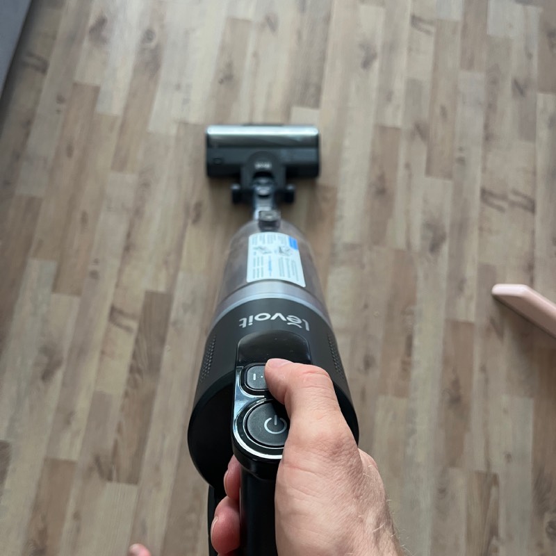 Akku-Staubsauger: "LVAC-200 MAX" von Levoit im Review von Levoit ©https://dadslife.at