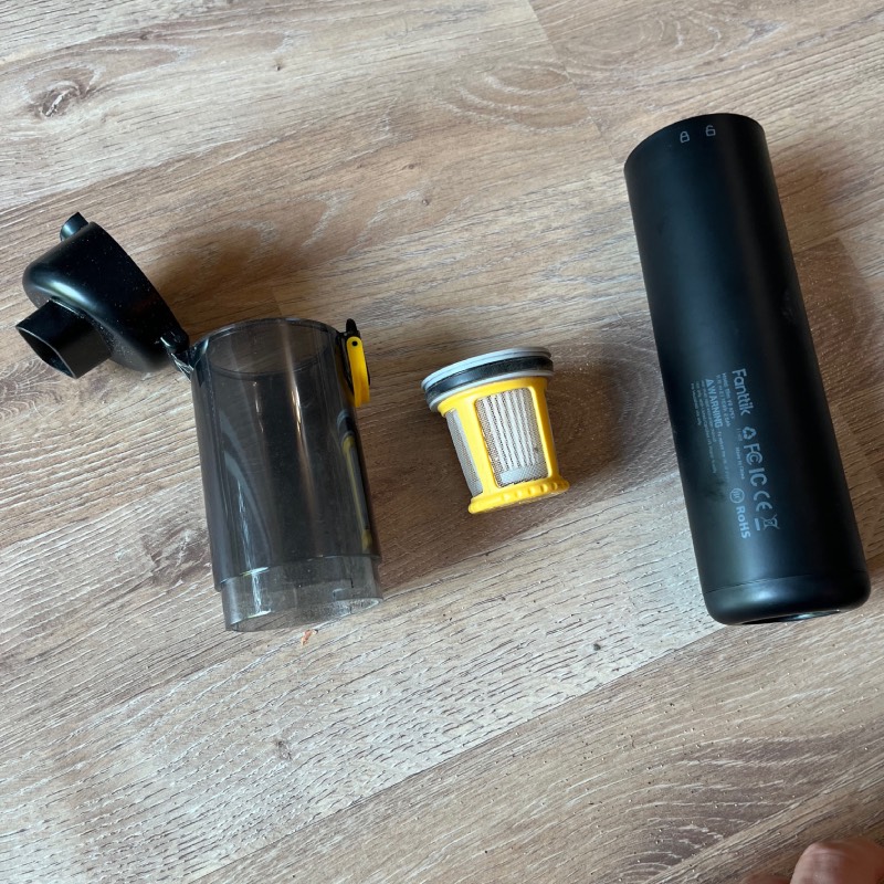 Akku-Autostaubsauger: "Slim V8 Apex" von Fanttik im Review von Fanttik ©https://dadslife.at