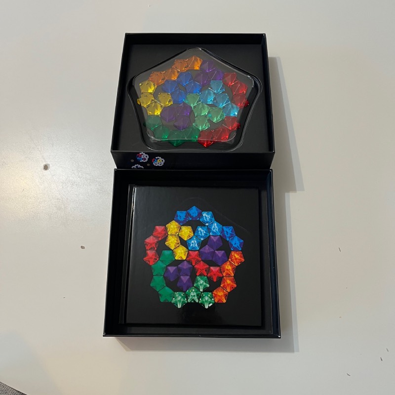 Logikspiel: "IQ Pentagon" von SmartGames im Review von SmartGames ©https://dadslife.at