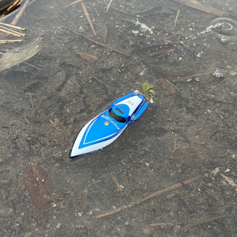 Ferngesteuertes Boot: "Mini RC" von Revell Control im Review von Revell Control ©https://dadslife.at