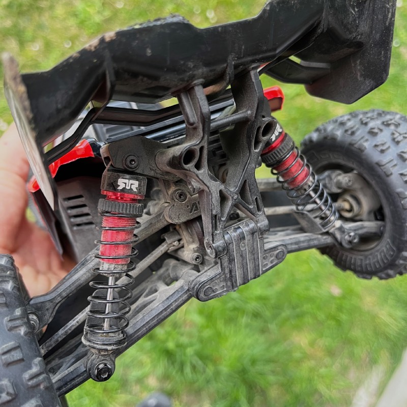 Ferngesteuertes Auto: "1/16 Mini Kraton 3S" von Arrma im Review von Arrma ©https://dadslife.at