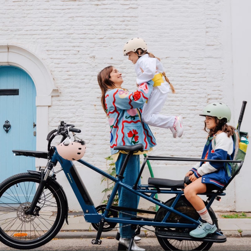 E-Lastenfahrrad: "Cargobike Longtail E-Three 500" von BTWIN im Review von BTWIN