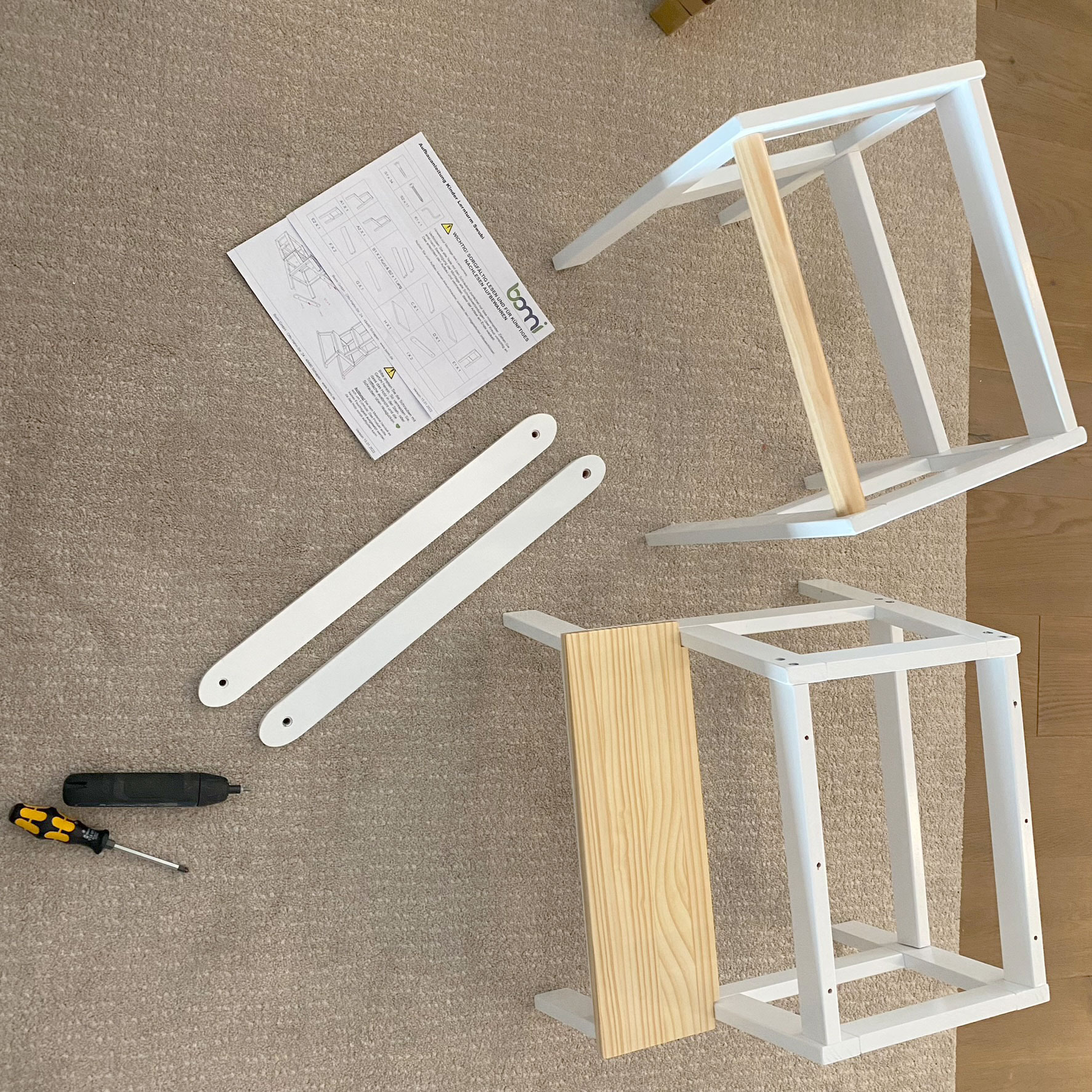 Aufbau des Bomi Lernturm Swurbi © Barbara Gaisböck