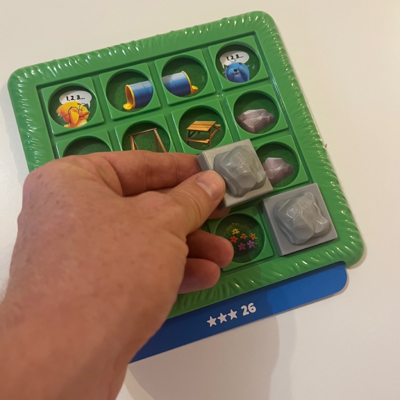 Logikspiel: "Friends: Versteckspiel" von ThinkFun im Review von ThinkFun ©https://dadslife.at