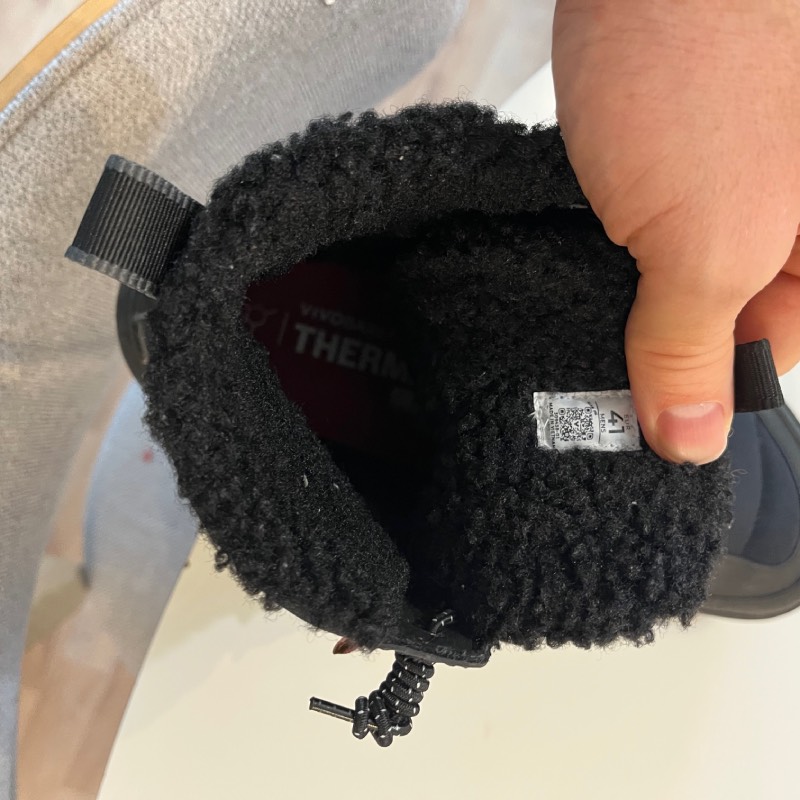 Barfuß-Schuhe: "Gobi Hiber" von Vivobarefoot im Review von Vivobarefoot ©https://dadslife.at