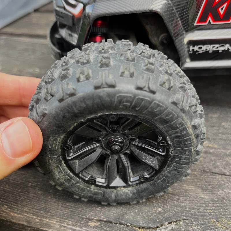 Ferngesteuertes Auto: "1/16 Mini Kraton 3S" von Arrma im Review von Arrma ©https://dadslife.at