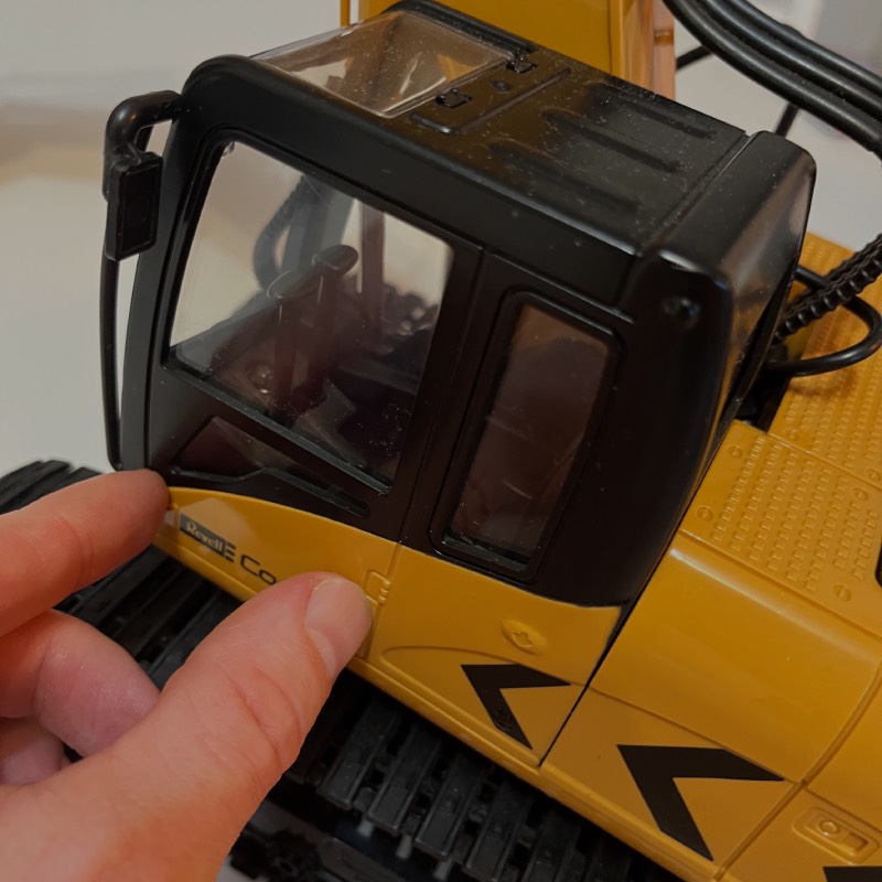 Ferngesteuerter Bagger: "Digger 2.0" von Revell Control im Review von Revell Control ©https://dadslife.at