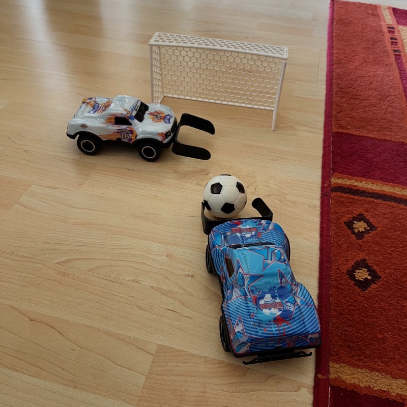Ferngesteuertes Auto-Set: "Football League" von Revell Control im Review von Revell Control ©https://dadslife.at