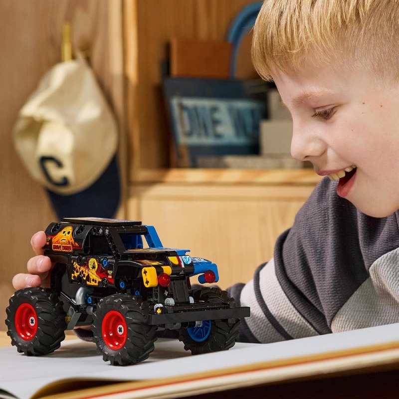 Bau- und Spielset: "Monster Jam Grave Digger Feuer und Eis (42219)" von LEGO im Review von LEGO