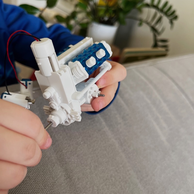 Experimentierkasten: "Future Cell Truck" von KOSMOS im Review von KOSMOS ©https://dadslife.at