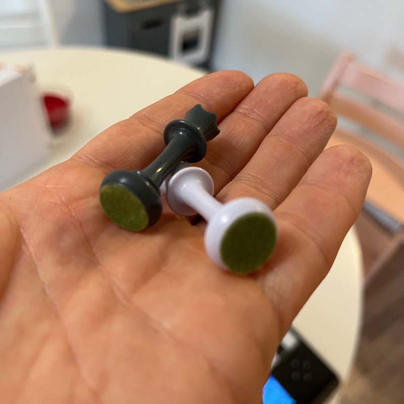 Schachcomputer: "ChessGenius Pro" von Millennium im Review von Millennium ©https://dadslife.at