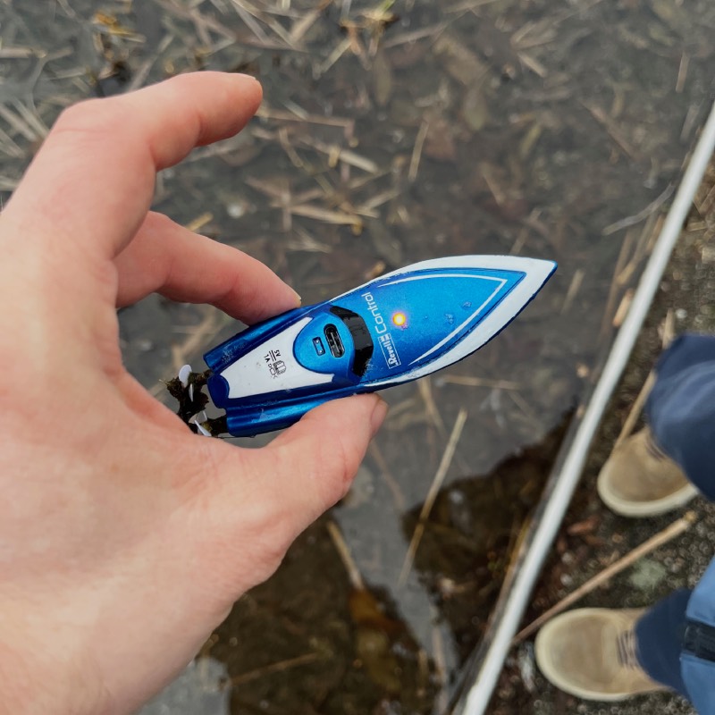 Ferngesteuertes Boot: "Mini RC" von Revell Control im Review von Revell Control ©https://dadslife.at