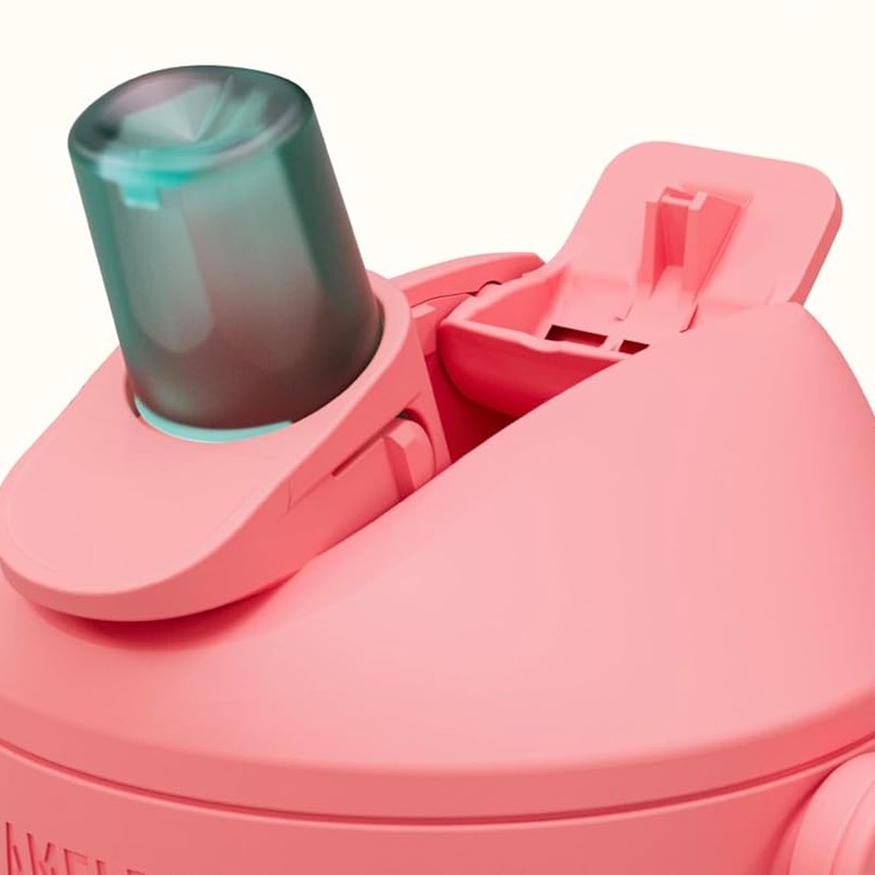 Trinkflasche: "Thrive Flip Straw Kids" von CamelBak im Review von CamelBak